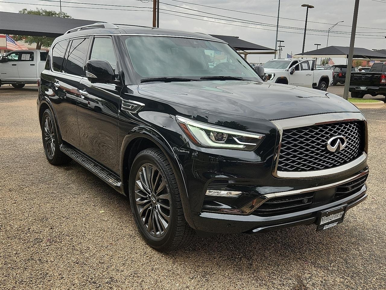 Infiniti QX80  2022