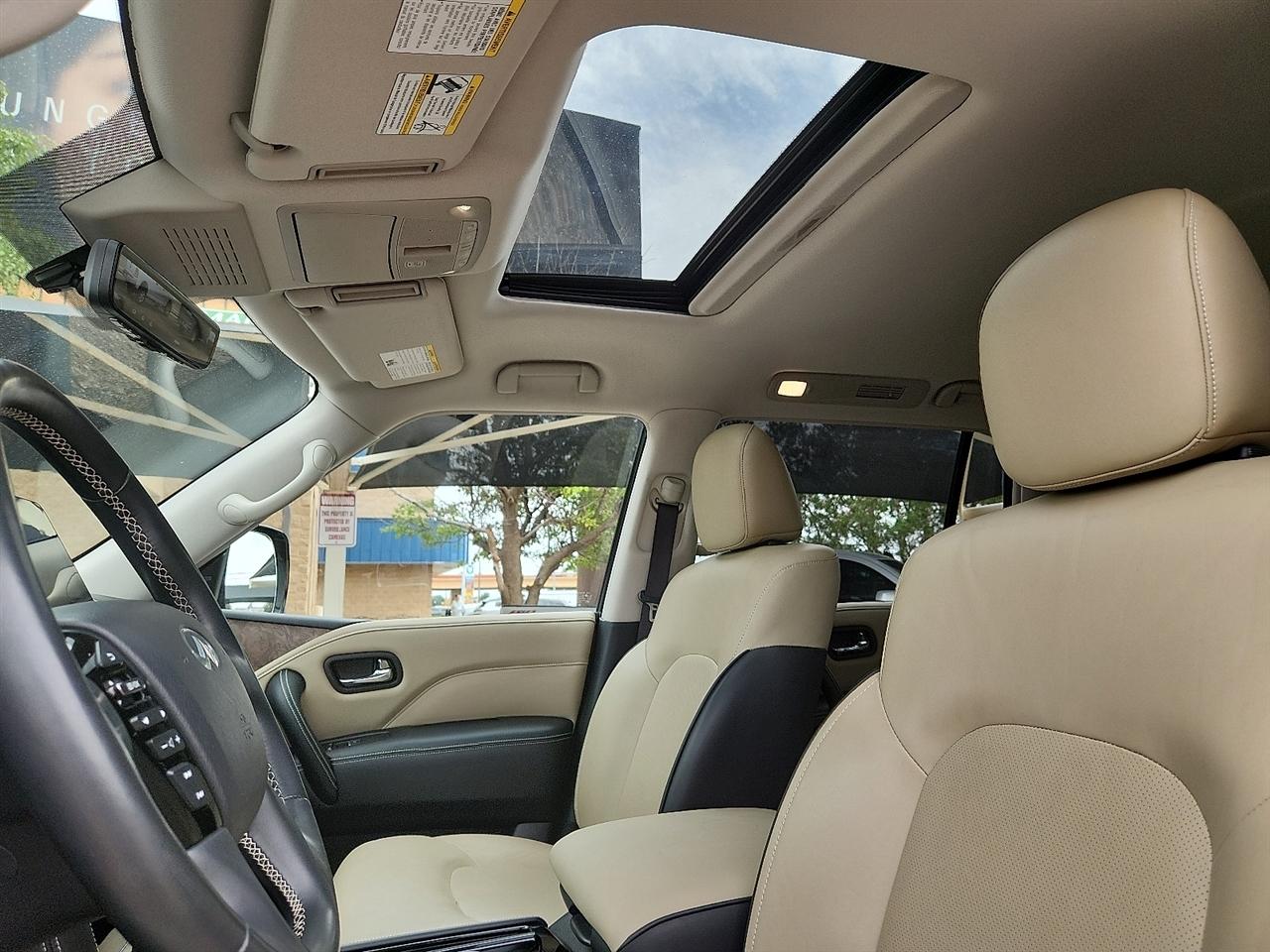 Infiniti QX80  2022