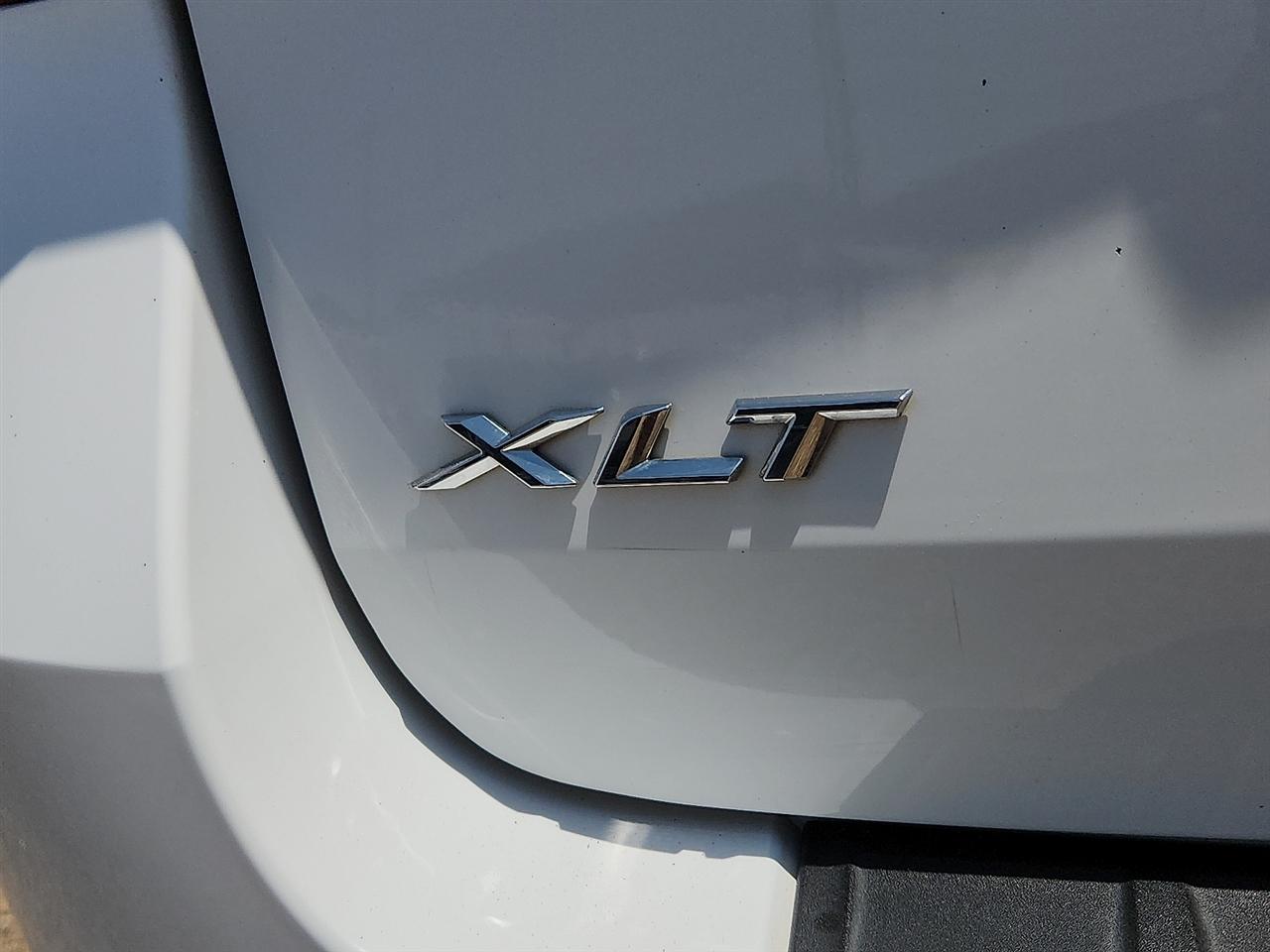 Ford Explorer XLT 2022