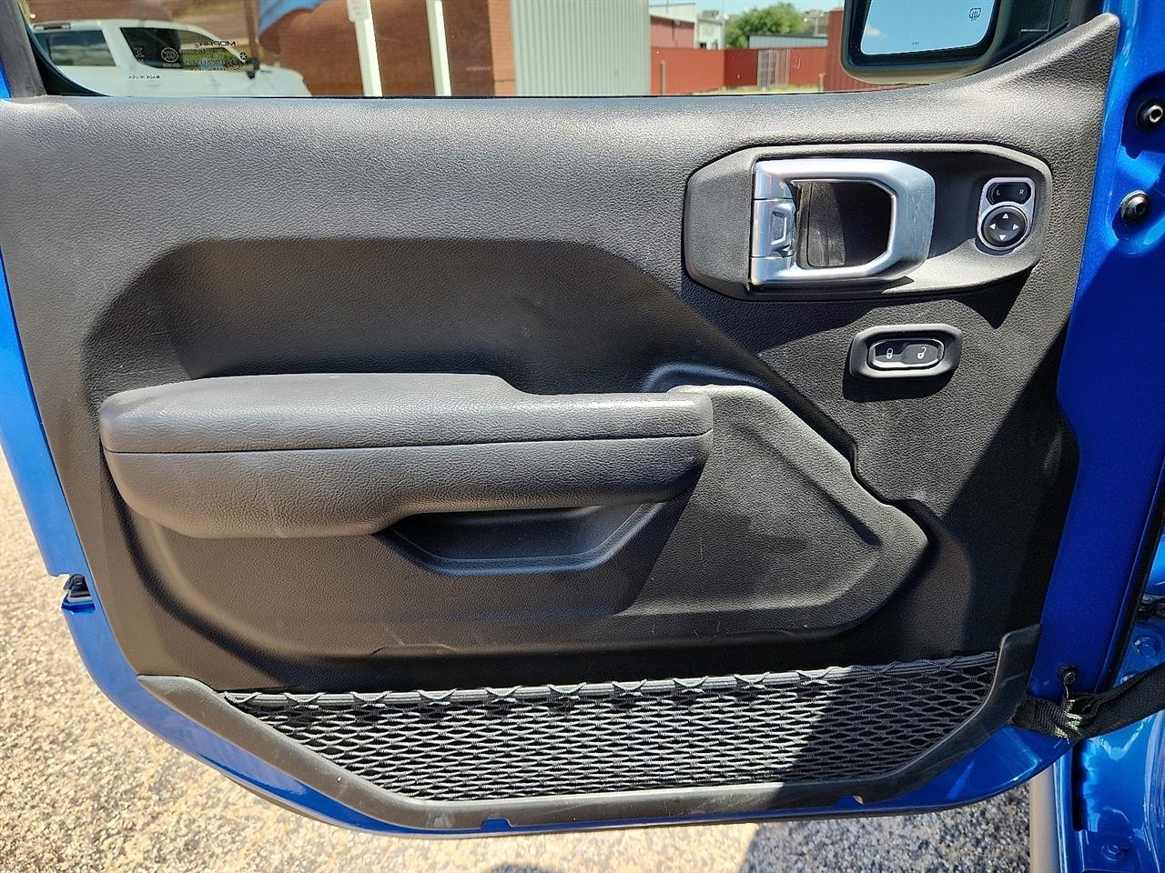 Jeep Wrangler  2025