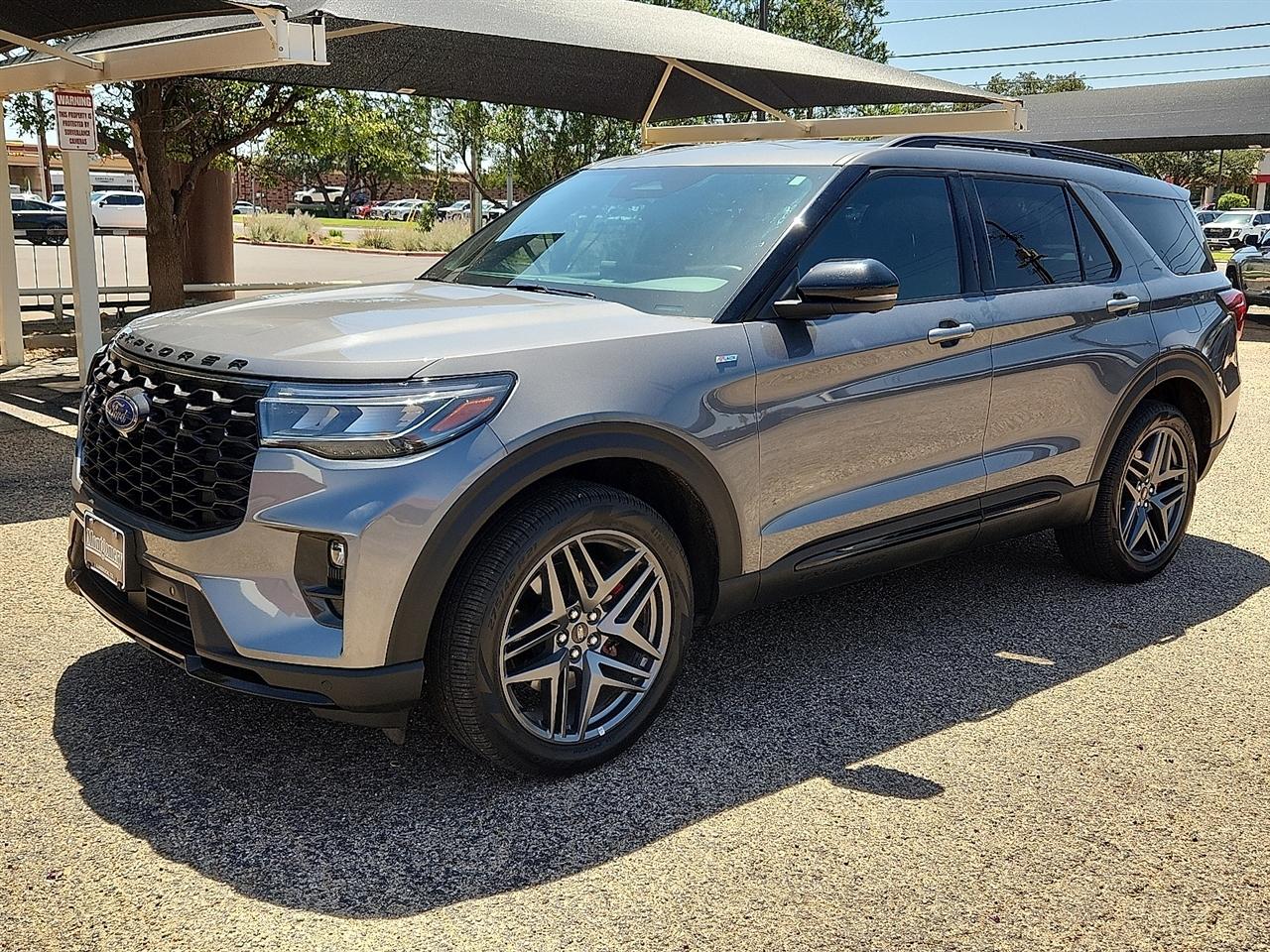 Ford Explorer  2025
