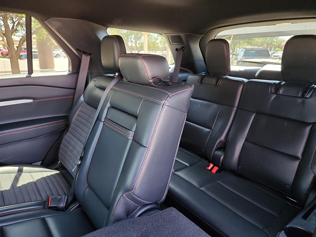 Ford Explorer  2025