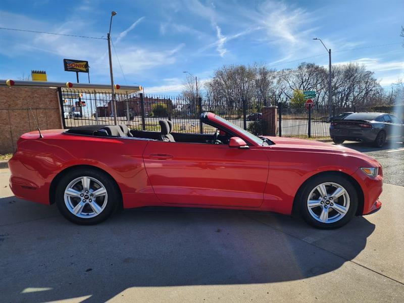 Ford Mustang V6 Convertible 2015