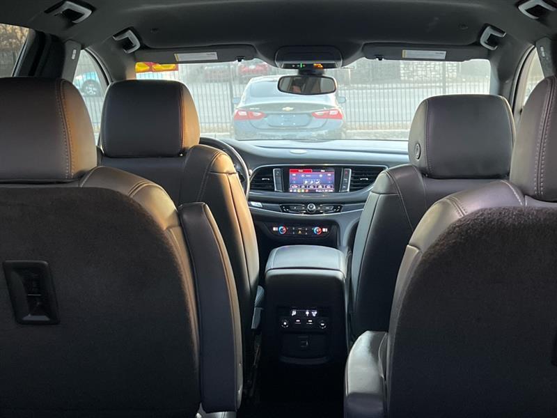 Buick Enclave Essence FWD 2022