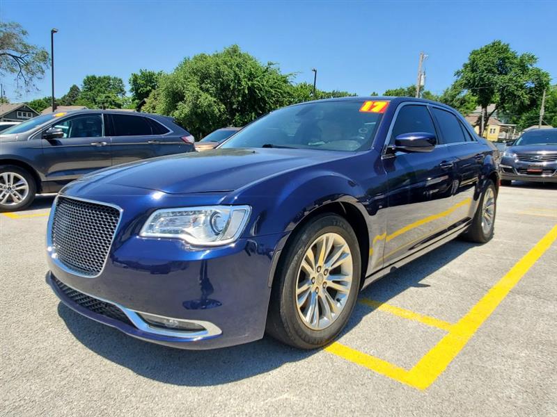 2017 Chrysler 300 Limited RWD