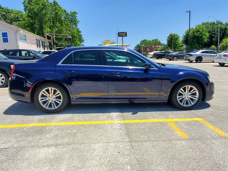 Chrysler 300 Limited RWD 2017