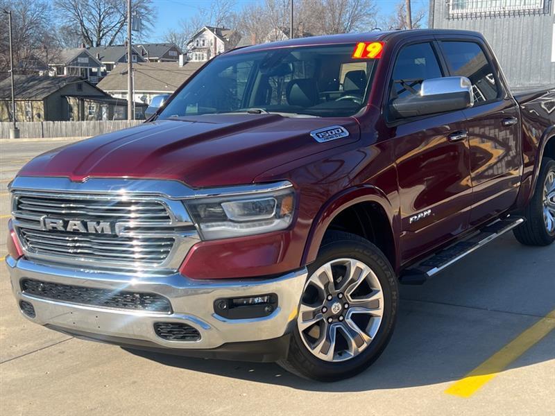 RAM 1500 Laramie Crew Cab SWB 4WD 2019
