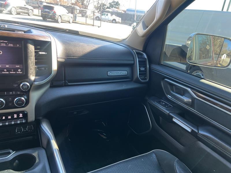 RAM 1500 Laramie Crew Cab SWB 4WD 2019