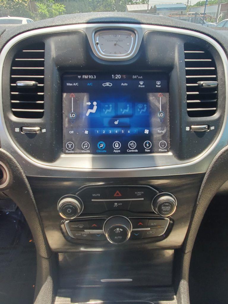 Chrysler 300 Limited RWD 2017