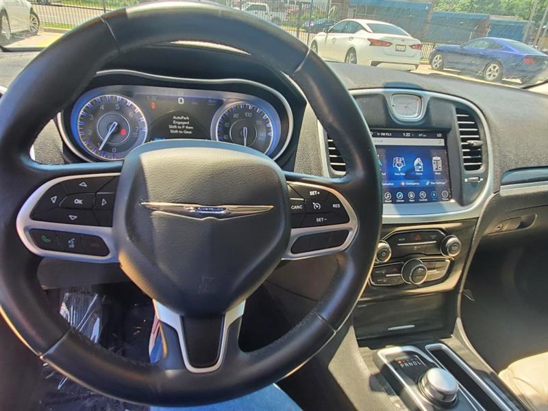 Chrysler 300 Limited RWD 2017