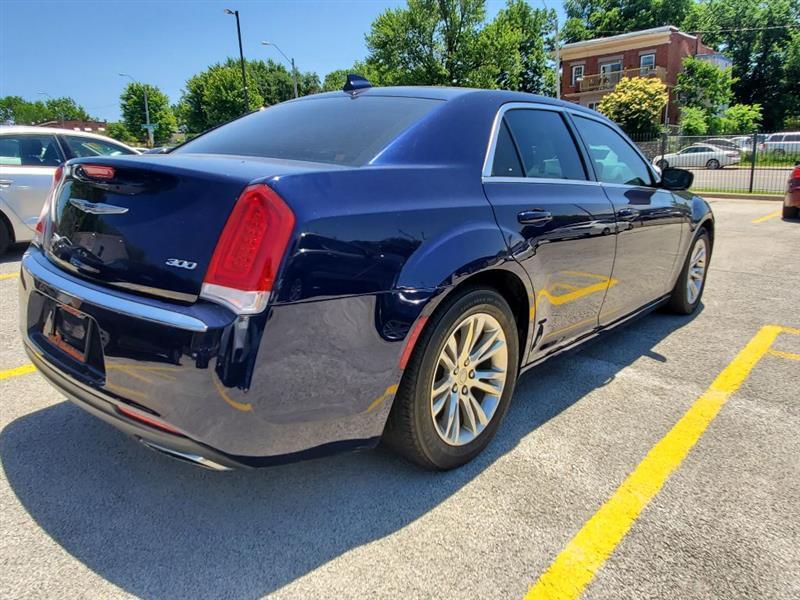 Chrysler 300 Limited RWD 2017