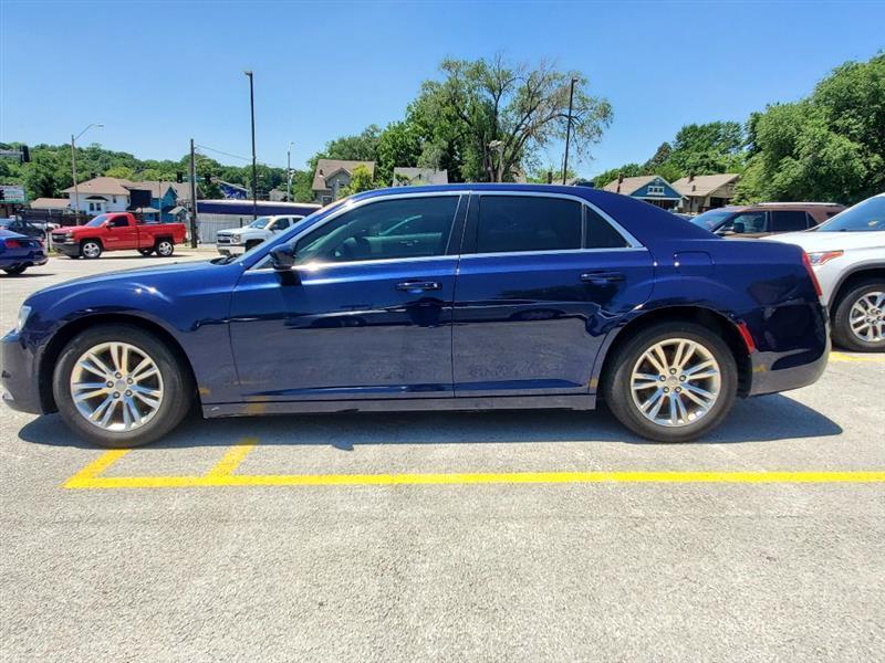 Chrysler 300 Limited RWD 2017