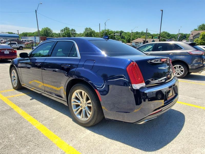 Chrysler 300 Limited RWD 2017