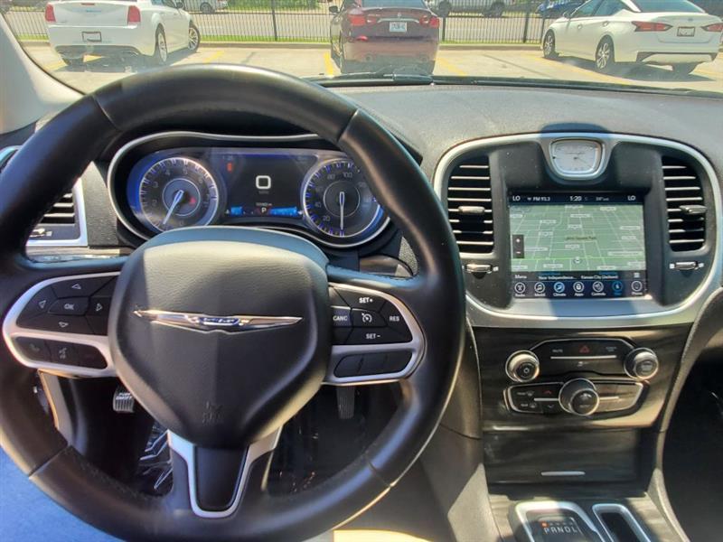 Chrysler 300 Limited RWD 2017