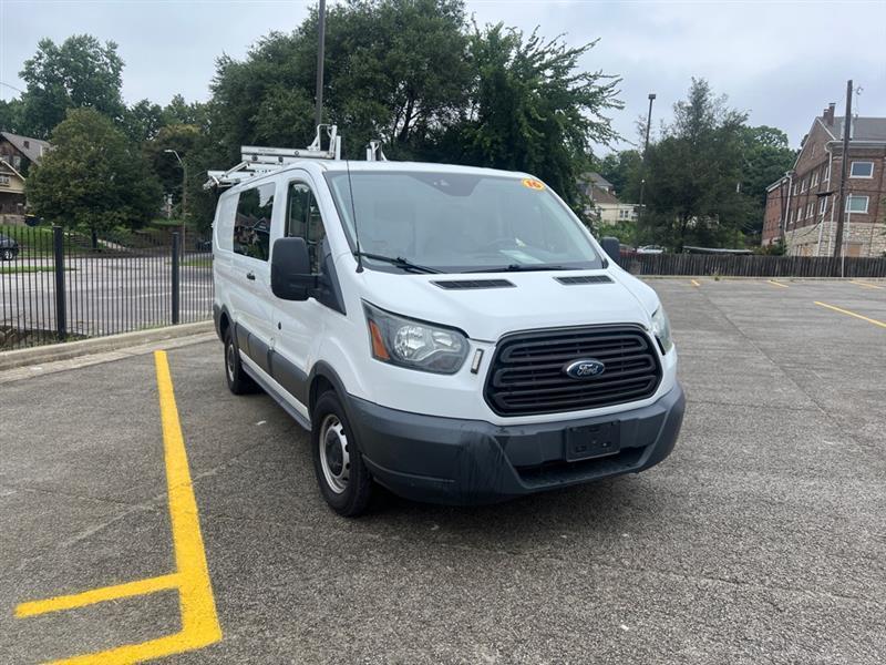Ford Transit 150 Van Low Roof 60/40 Pass. 130-in. WB 2016