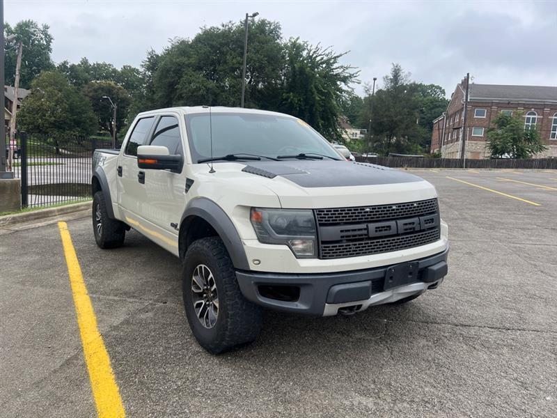 Ford F-150 SVT Raptor SuperCrew 5.5-ft. Bed 4WD 2013