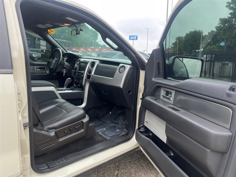 Ford F-150 SVT Raptor SuperCrew 5.5-ft. Bed 4WD 2013