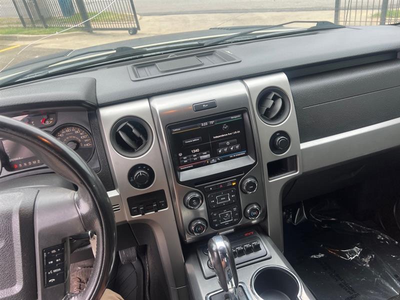 Ford F-150 SVT Raptor SuperCrew 5.5-ft. Bed 4WD 2013