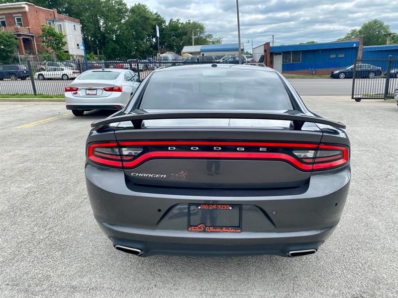 Dodge Charger SE 2015