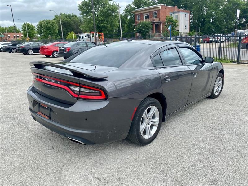 Dodge Charger SE 2015