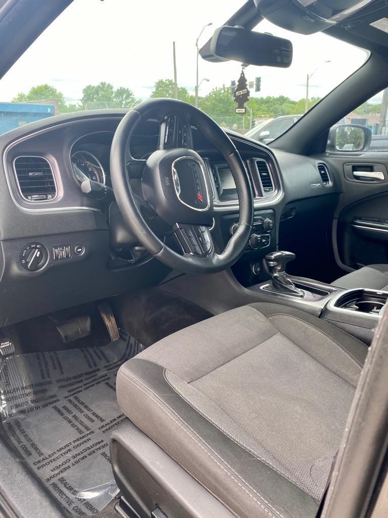 Dodge Charger SE 2015