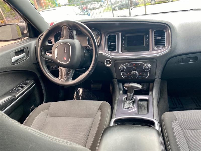 Dodge Charger SE 2015