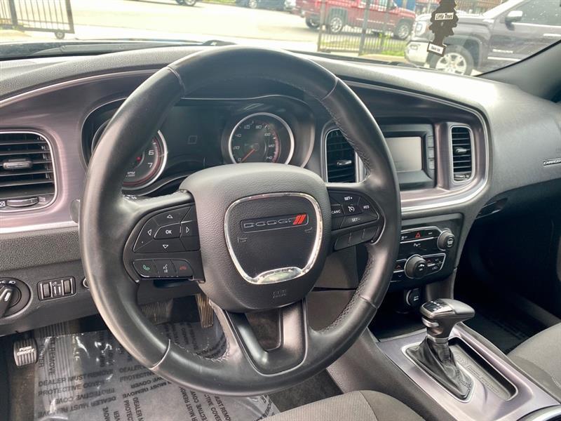 Dodge Charger SE 2015