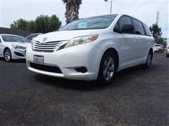 2015 Toyota Sienna 