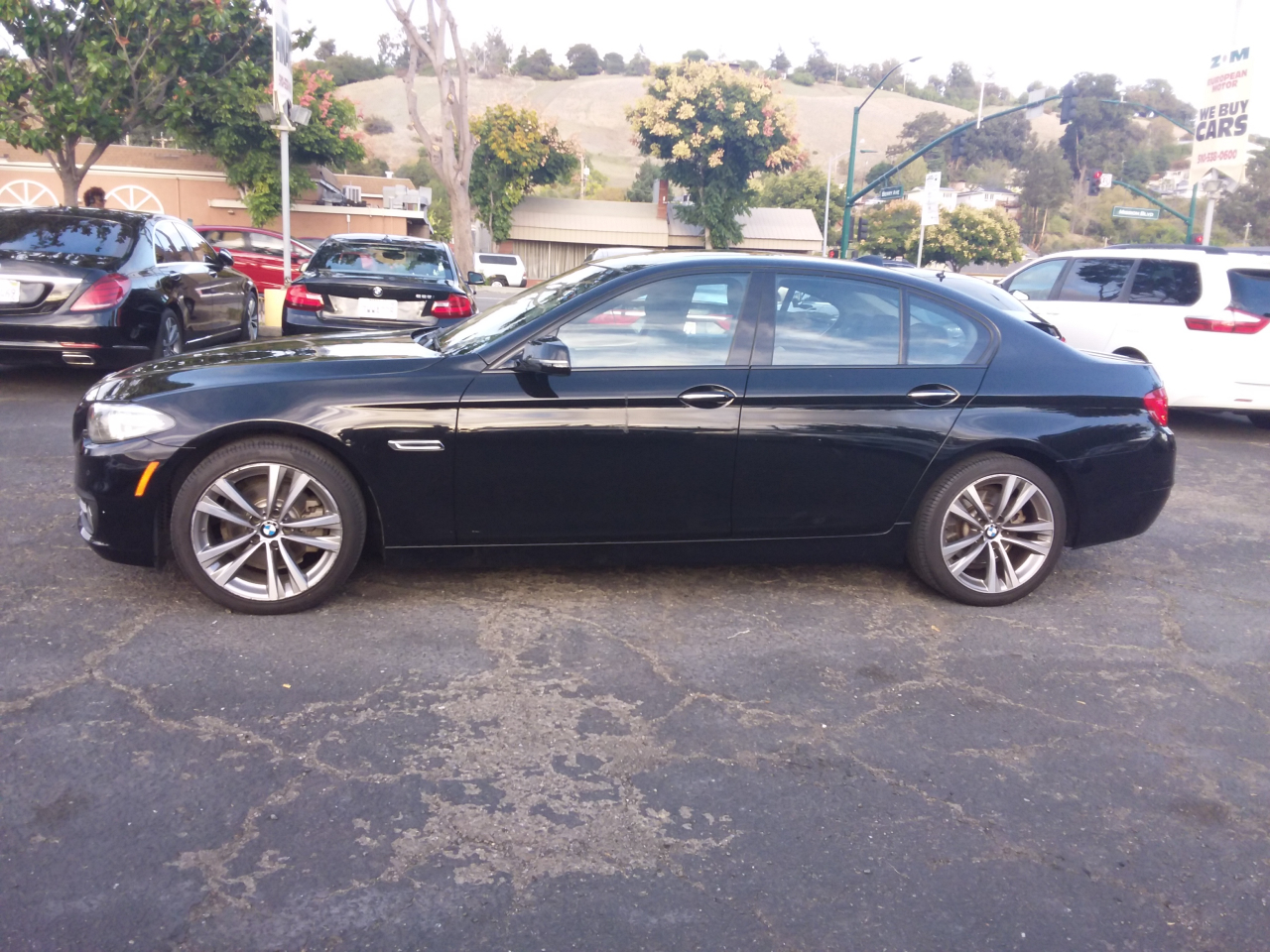 BMW 5-Series 528i 2016 BMW 5-Series 528i 2016