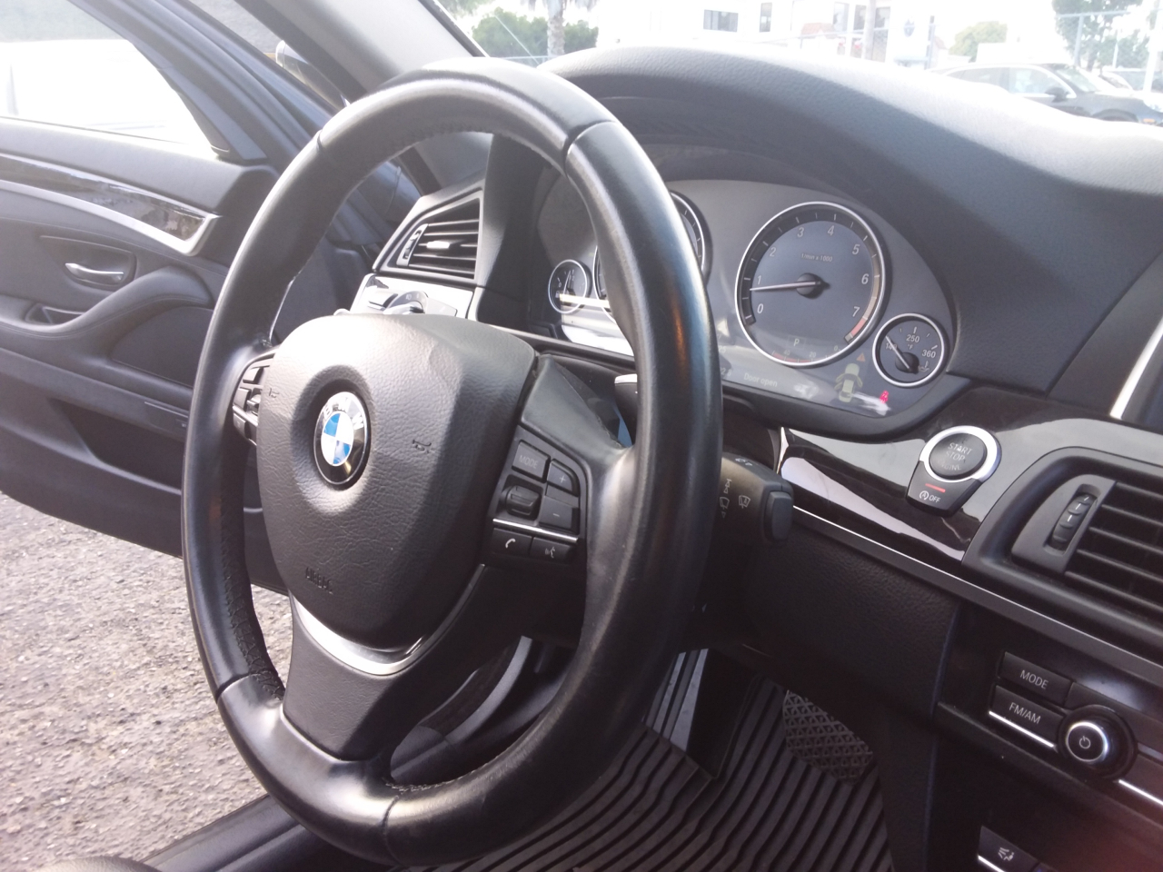 BMW 5-Series 528i 2016 BMW 5-Series 528i 2016