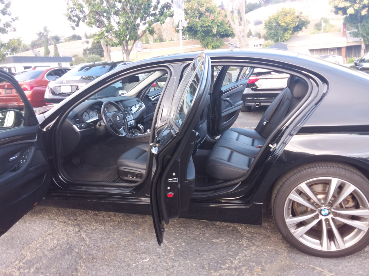 BMW 5-Series 528i 2016 BMW 5-Series 528i 2016