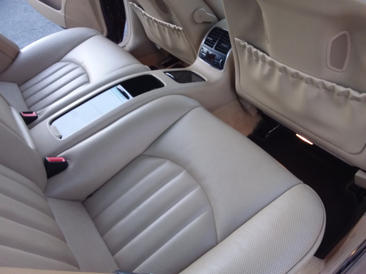 Mercedes-Benz CLS-Class CLS550 2011