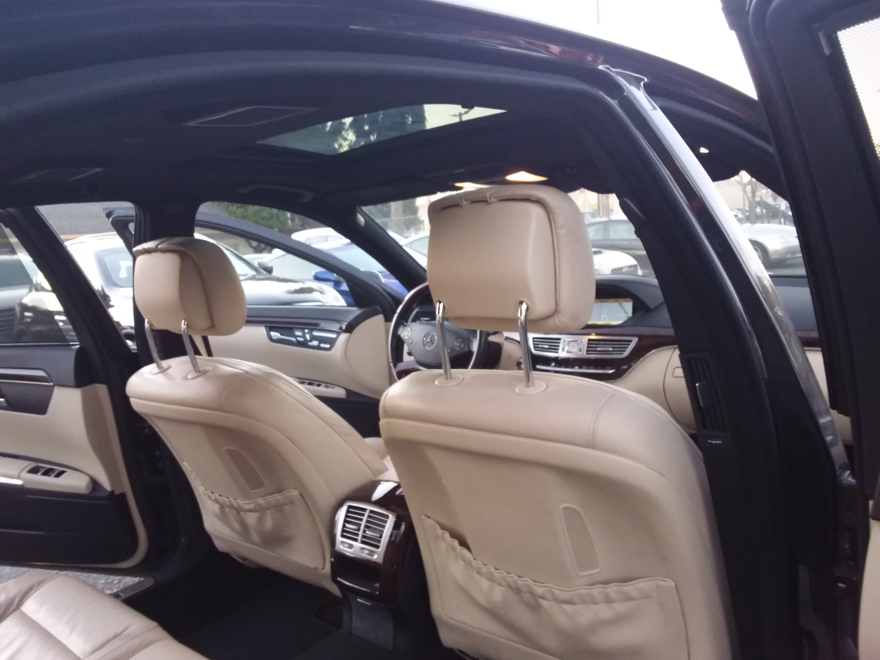 Mercedes-Benz S-Class S550 2012