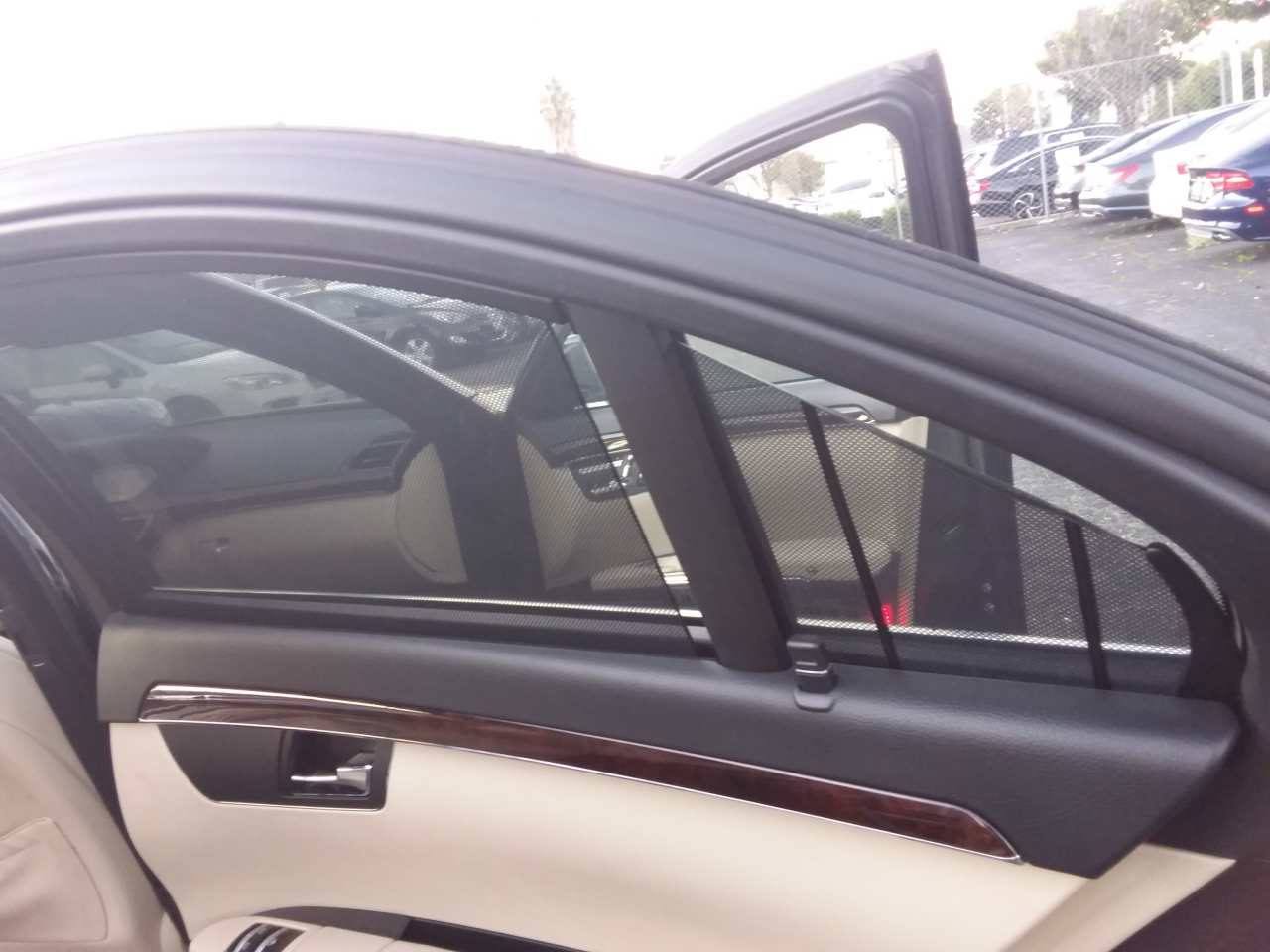 Mercedes-Benz S-Class S550 2012