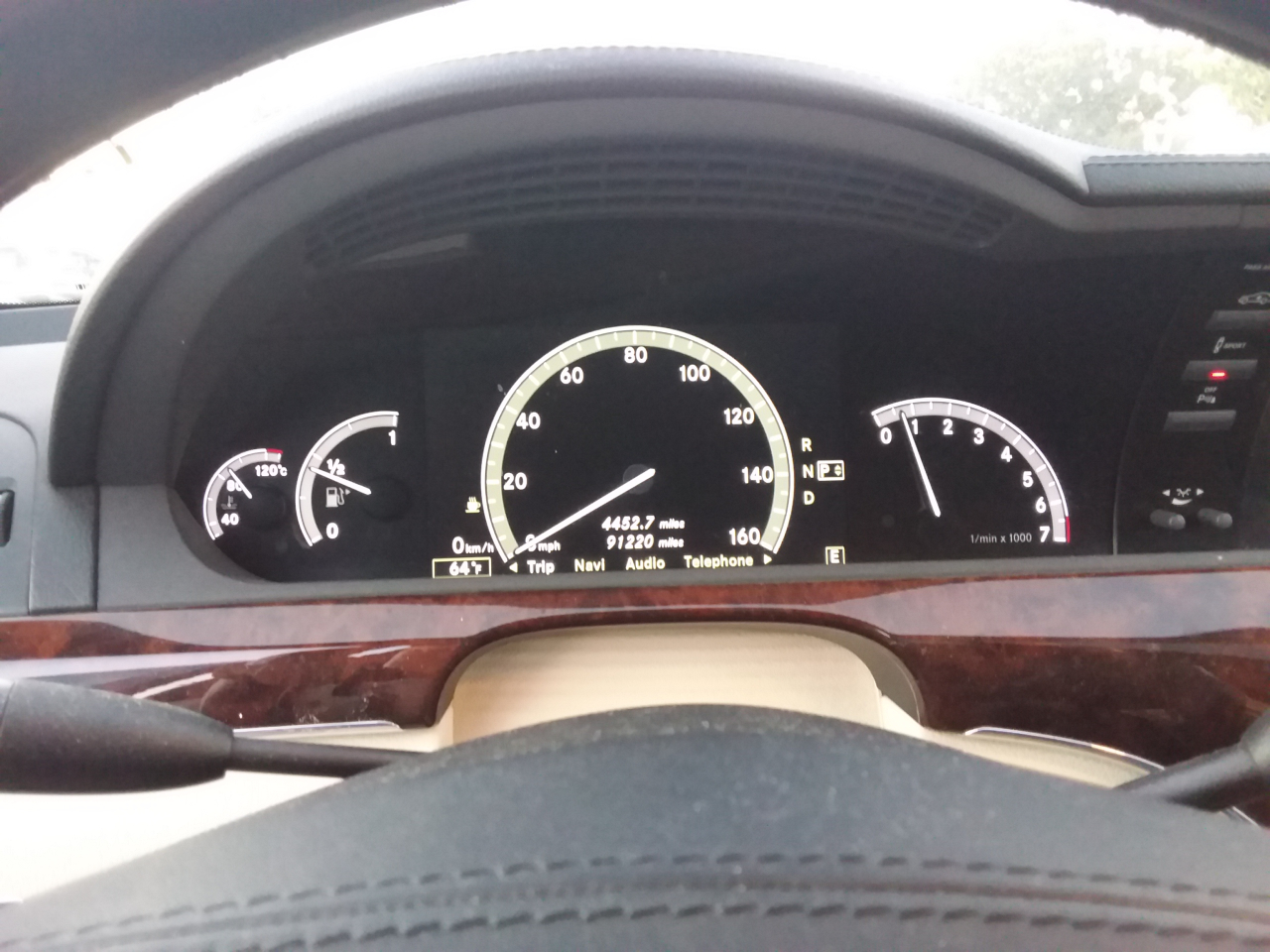 Mercedes-Benz S-Class S550 2012