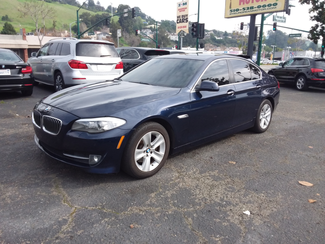 BMW 5-Series 528i xDrive 2013