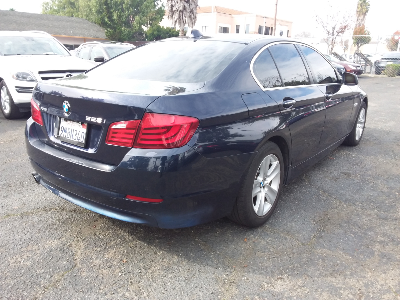 BMW 5-Series 528i xDrive 2013