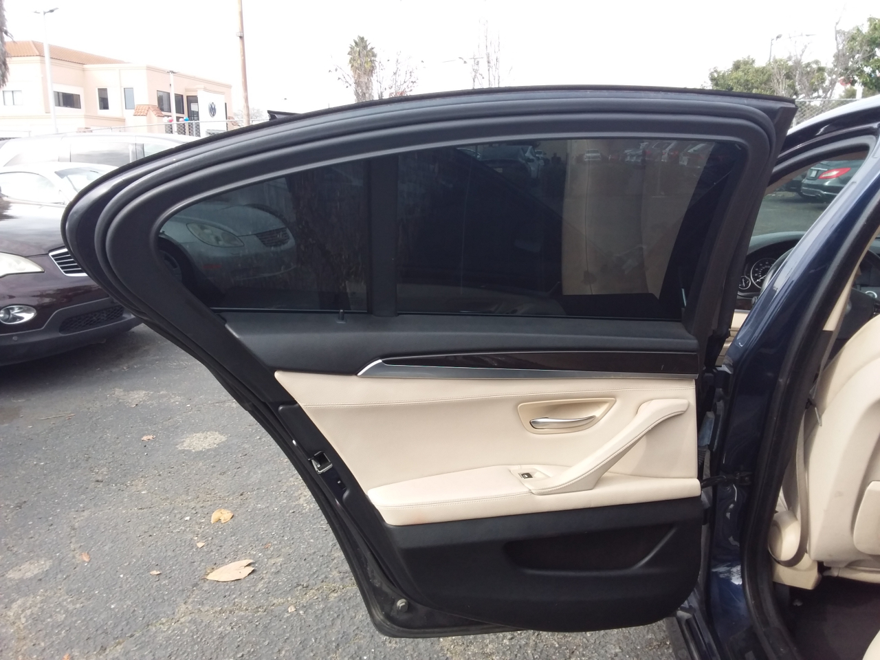 BMW 5-Series 528i xDrive 2013