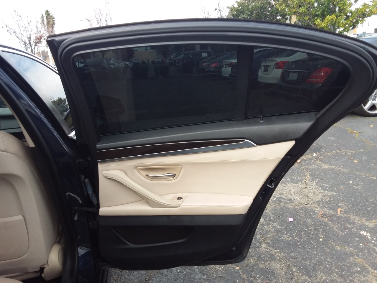 BMW 5-Series 528i xDrive 2013