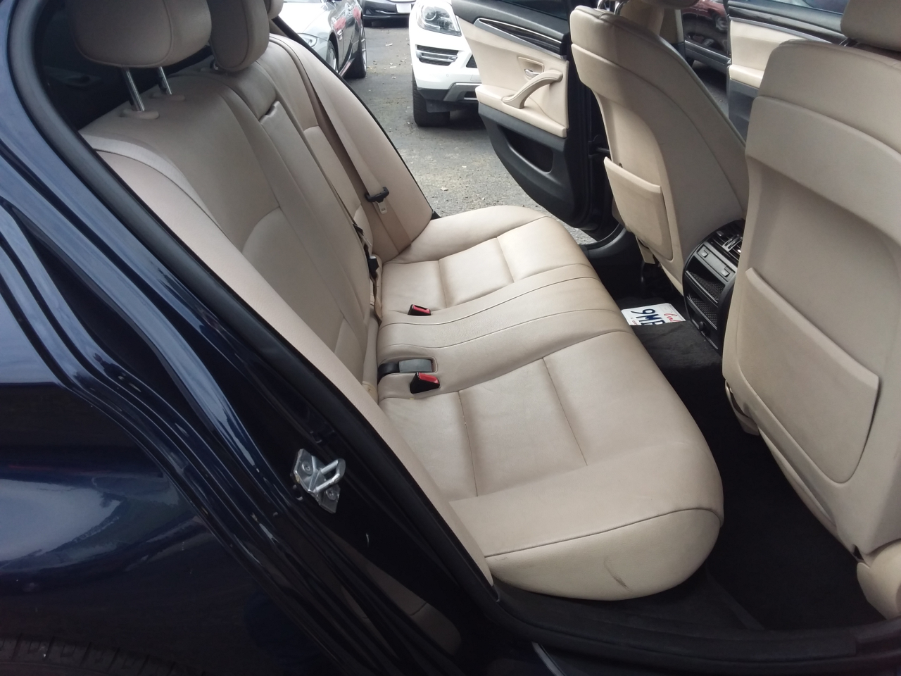 BMW 5-Series 528i xDrive 2013