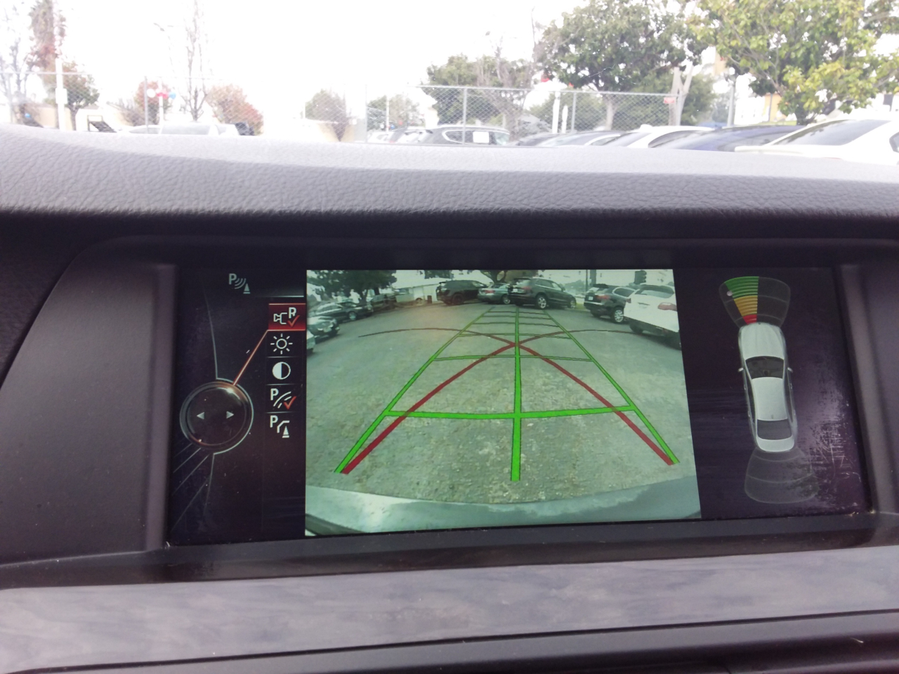 BMW 5-Series 528i xDrive 2013