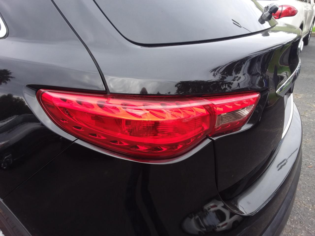 Infiniti QX70 Base AWD 2016