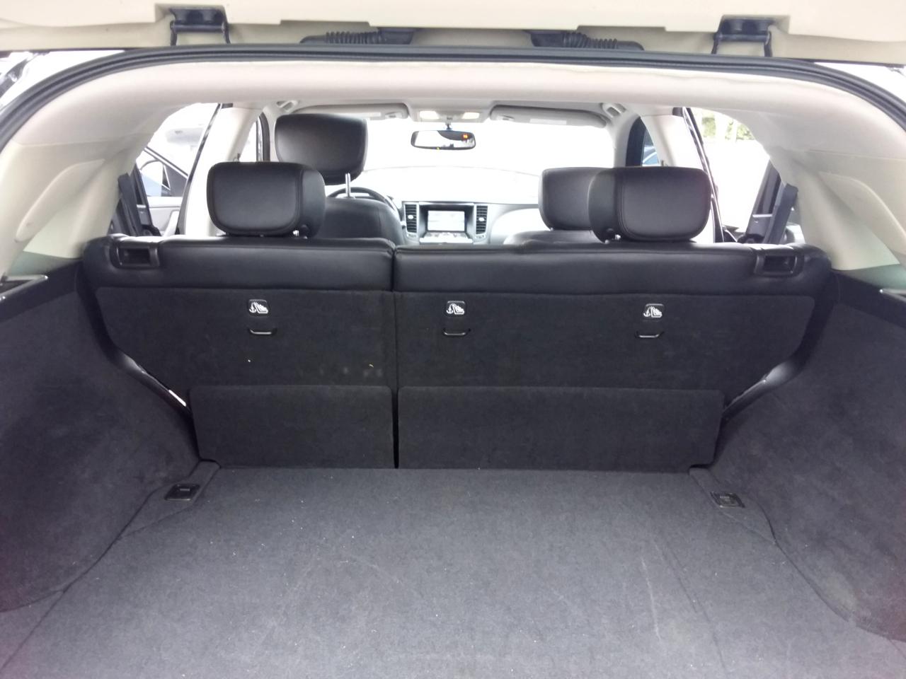 Infiniti QX70 Base AWD 2016