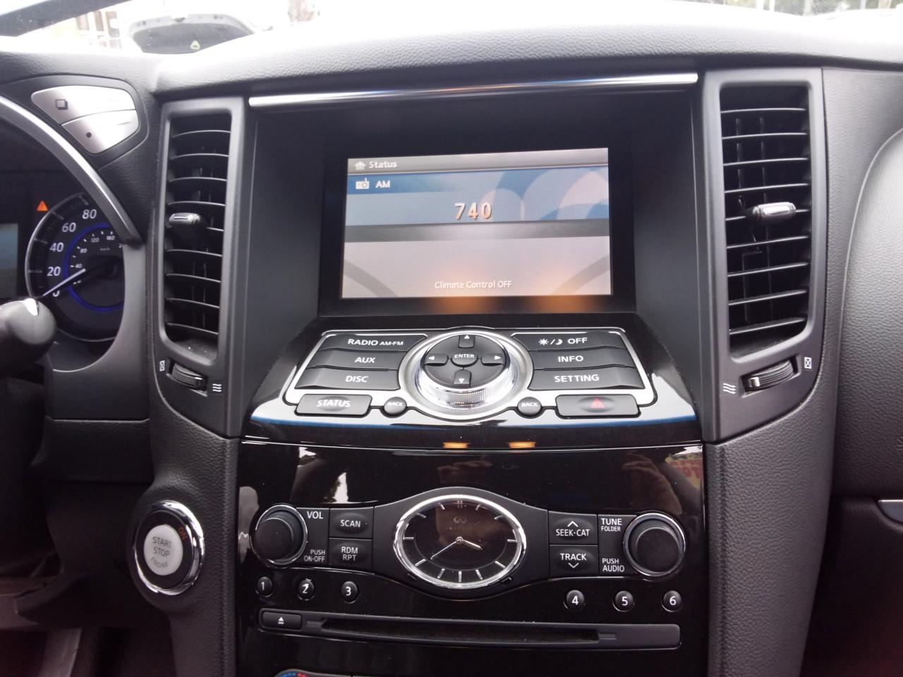 Infiniti QX70 Base AWD 2016