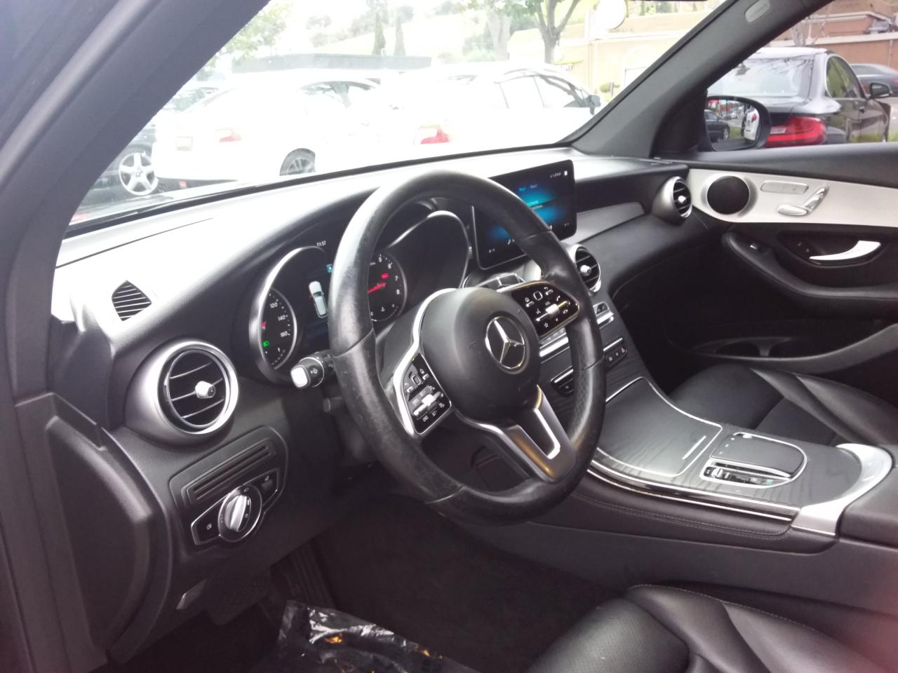 Mercedes-Benz GLC-Class GLC300 2020