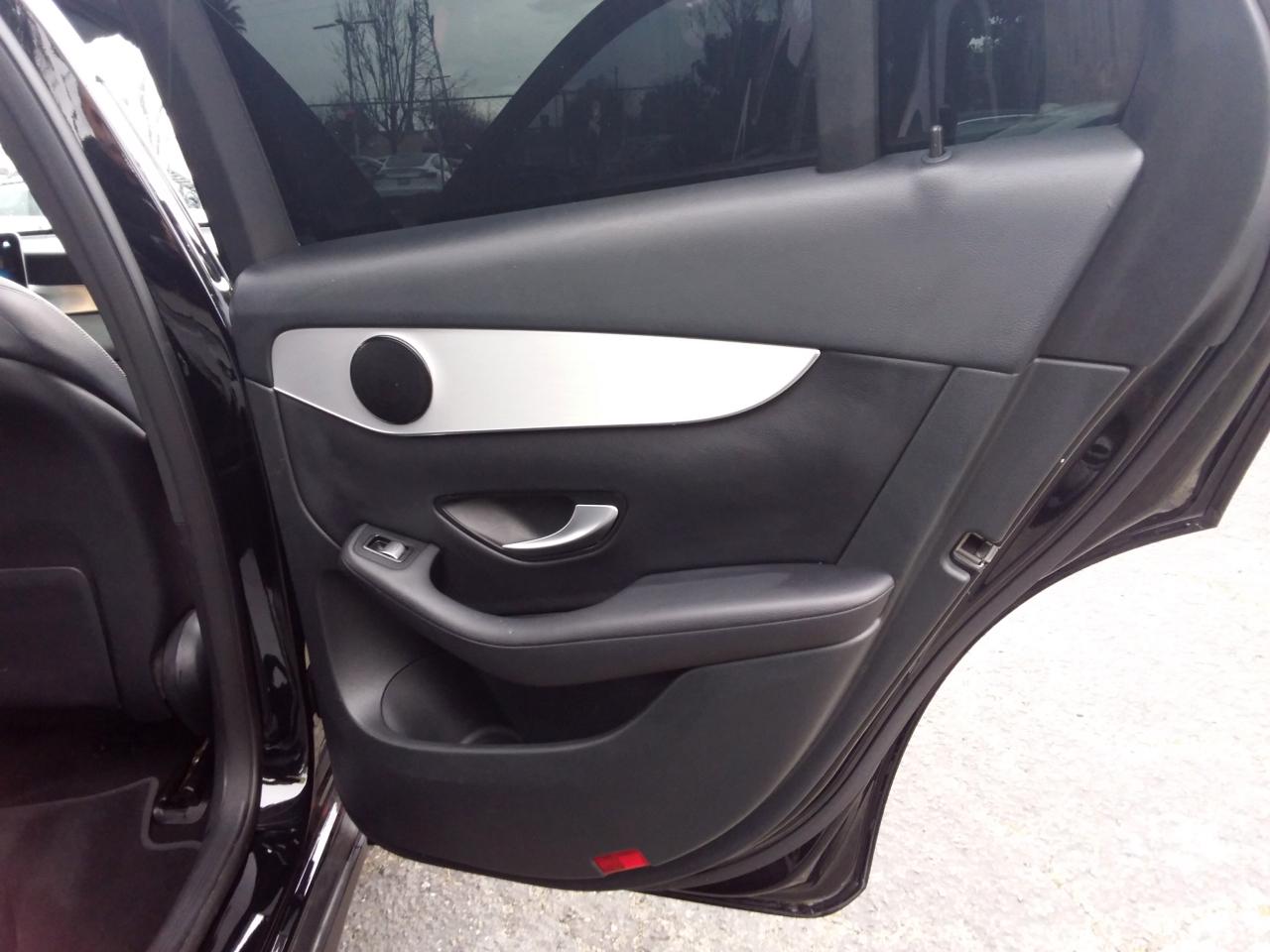 Mercedes-Benz GLC-Class GLC300 2020