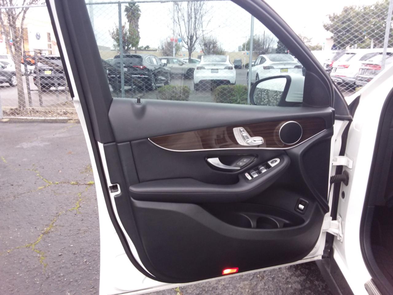 Mercedes-Benz GLC-Class GLC300 2018