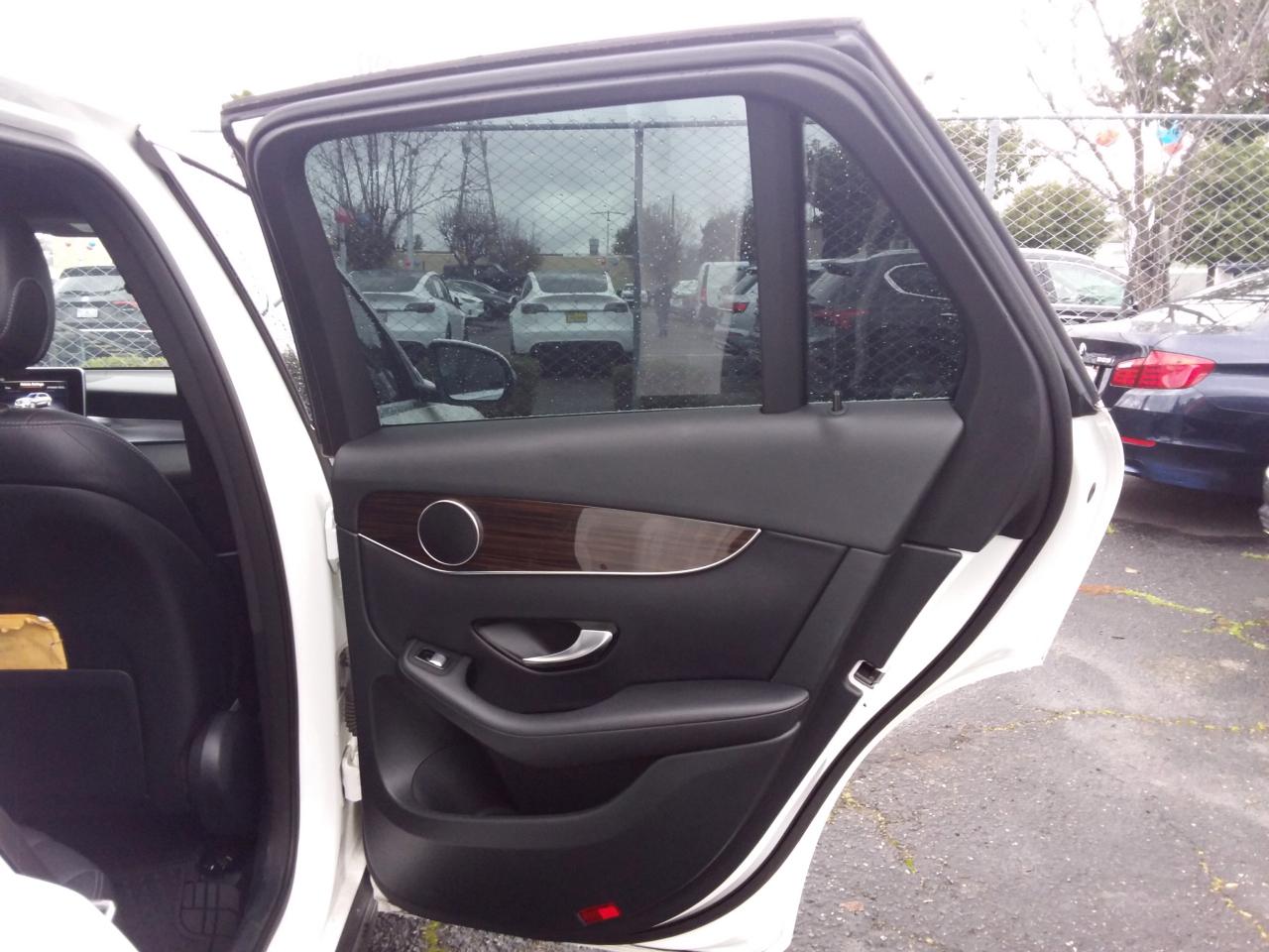 Mercedes-Benz GLC-Class GLC300 2018