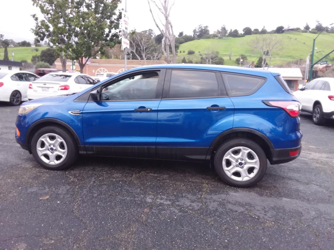 Ford Escape S FWD 2018