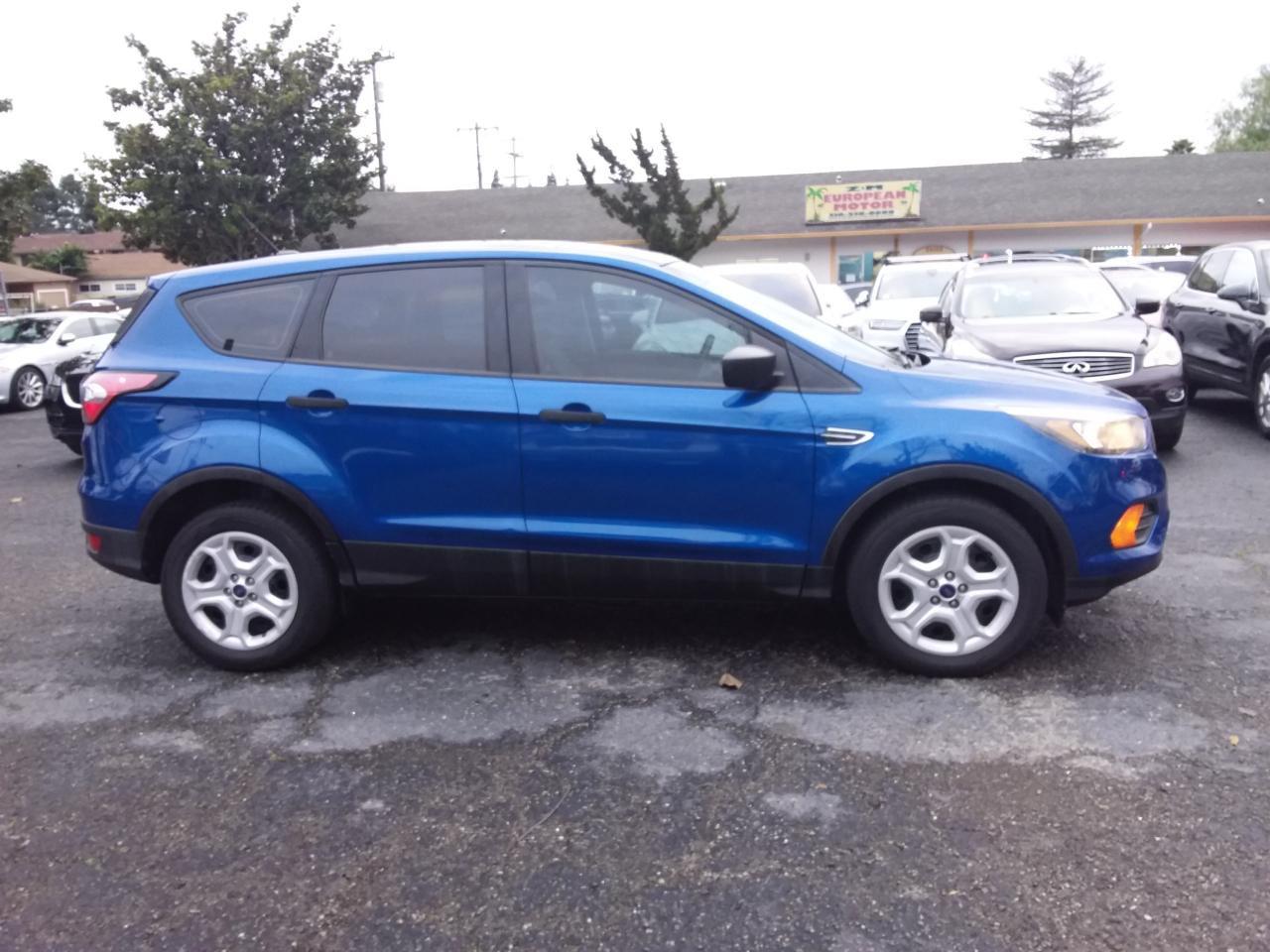 Ford Escape S FWD 2018